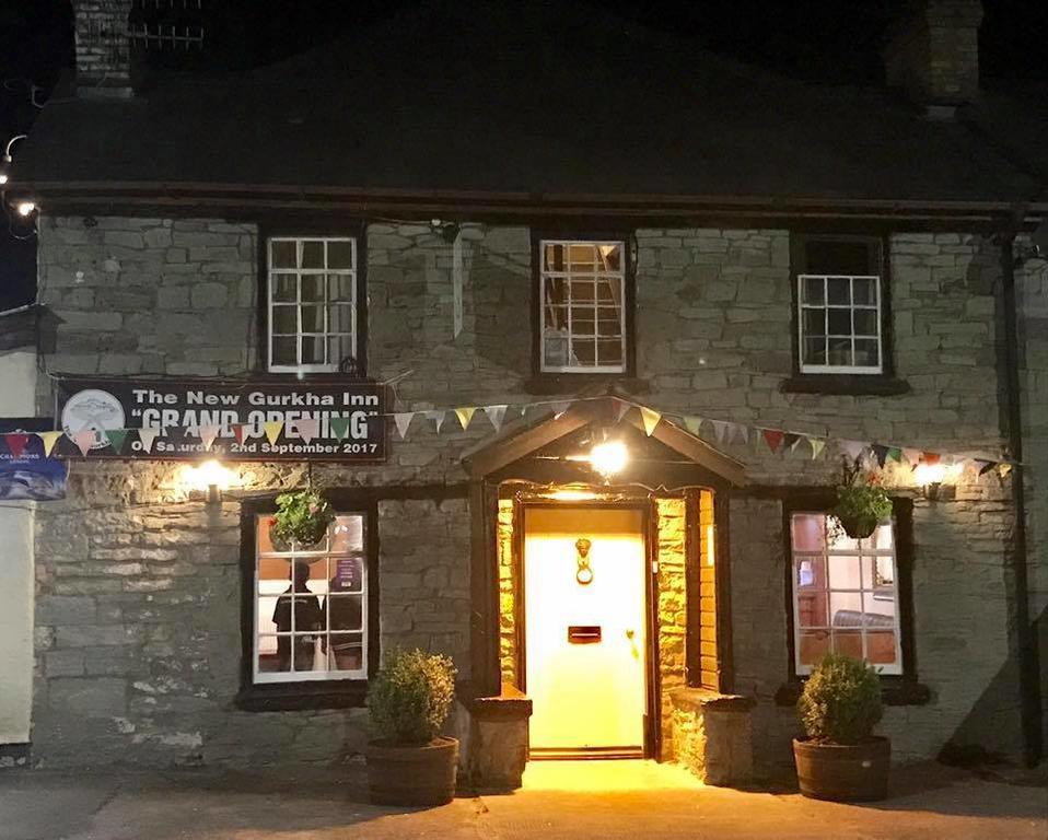 New Gurkha Inn Brecon Exterior foto